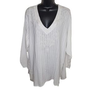 Daphne New York white beaded tunic top 1x